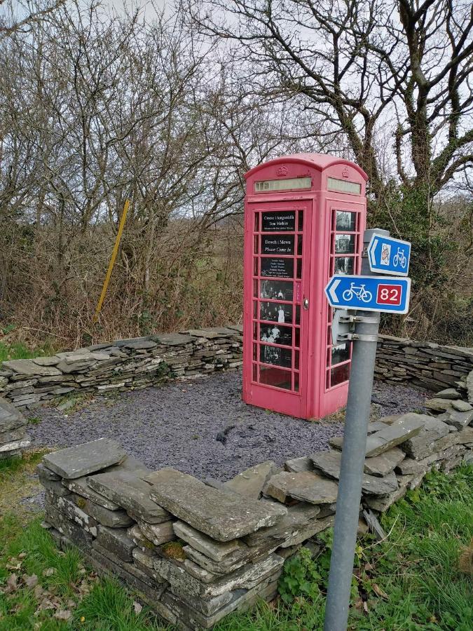 The Mill Cottage Llechryd ภายนอก รูปภาพ